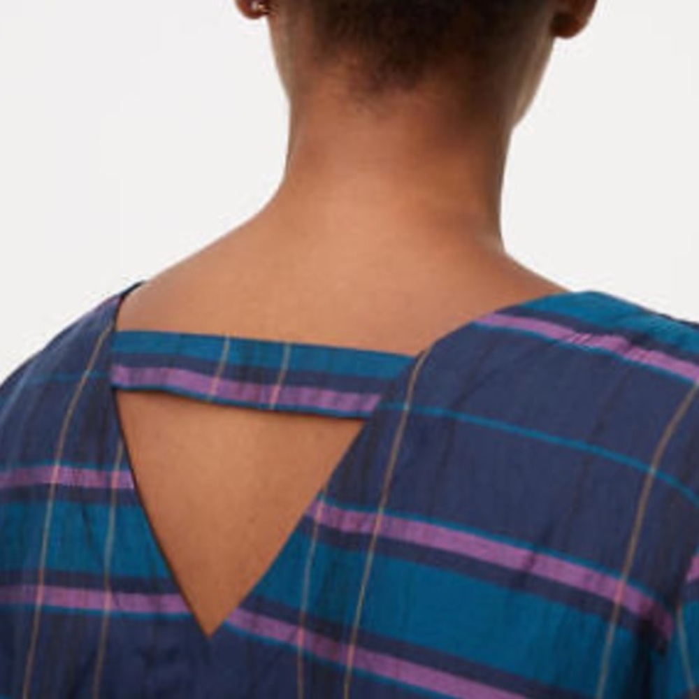 Ann Taylor Loft Bar back Bell sleeve blouse - Picture 3 of 8
